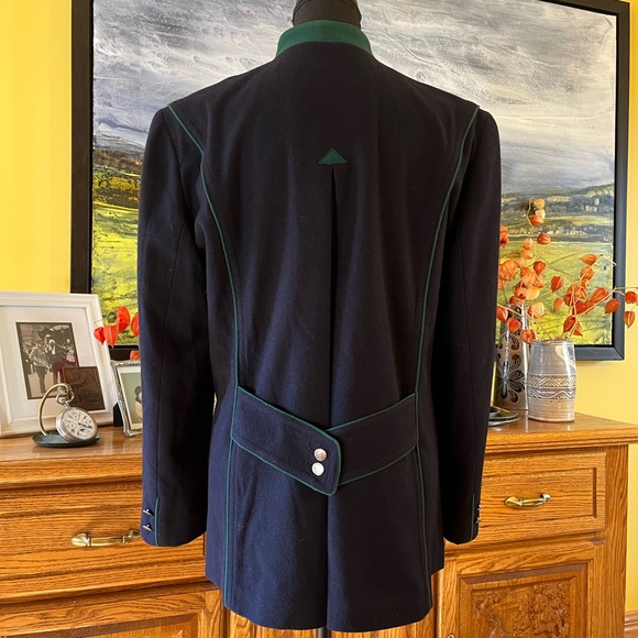 Austrian 100% Virgin Wool Jacket - Picture 2 of 9